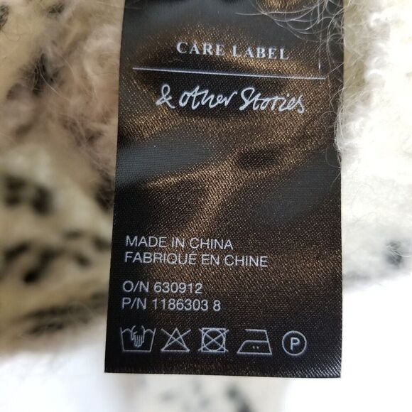 & Other Stories Women Wool Blend Pullover Sweater Sz M Crop Boxy Black White - Picture 8 of 8